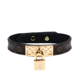 Louis Vuitton LV Padlock Bracelet Green Leather. Size 17