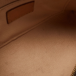 مملوكة مسبقًا Louis Vuitton Monogram Canvas Cosmetic Pouch