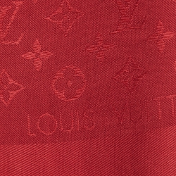 مملوكة مسبقًا Louis Vuitton Pomme D'Amour Monogram Silk & Wool Shawl
