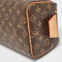 Pre Owned حقيبة مستحضرات تجميل لوي فيتون كينغ سيز كانفاس مونوغرامي