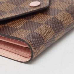 مملوكة مسبقًا Louis Vuitton Rose Ballerine Monogram Canvas Victorine Compact Wallet