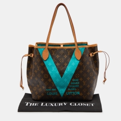 Pre Owned Louis Vuitton Turquoise Monogram V Canvas Neverfull MM Bag