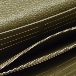 Pre Owned Louis Vuitton Green/Beige Taurillon Leather and Python Capucines Wallet