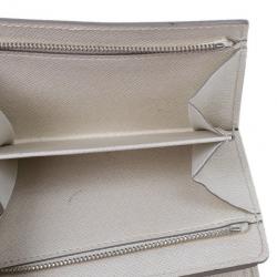 مملوكة مسبقًا Louis Vuitton White Epi Joey Wallet