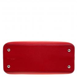 Pre Owned Louis Vuitton Red Taurillon Leather Capucines MM Bag