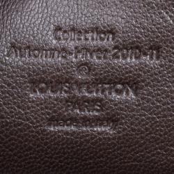 مملوكة مسبقًا حقيبة لوي فيتون كوميدي كاروسيل جلد ثعبان/نعام فضي/رصاصي مونوغرامي وقماش