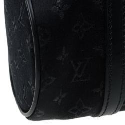 مملوكة مسبقًا Louis Vuitton Black Monogram Satin Mini Papillon