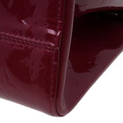 مملوكة مسبقًا Louis Vuitton Red Monogram Vernis Roxbury Drive