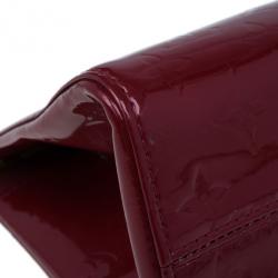 مملوكة مسبقًا Louis Vuitton Red Monogram Vernis Roxbury Drive