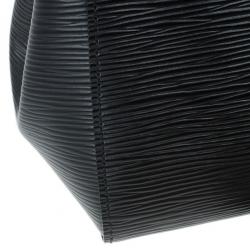 مملوكة مسبقًا Louis Vuitton Black Epi Marly BB