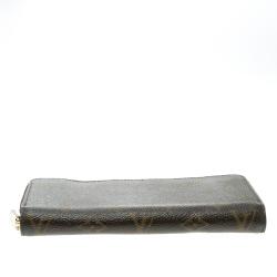 Louis Vuitton Monogram Canvas Zippy wallet