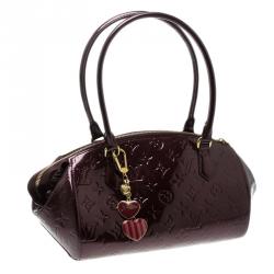 مملوكة مسبقًا حقيبة لوي فيتون شيروود فيرنيه مونوغرامي أحمر روج فوفيستا PM