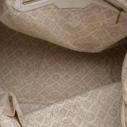 مملوكة مسبقًا Louis Vuitton Beige Canvas Limited Edition Tahitienne Cabas GM Bag