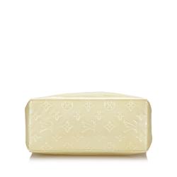 Pre Owned Louis Vuitton Perle Monogram Vernis Reade PM Bag