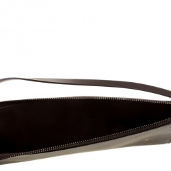 مملوكة مسبقًا حقيبة إكسسوارات صغيرة لوي فيتون جلد أيبي موكا 24