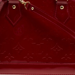 مملوكة مسبقًا حقيبة لوي فيتون ألما فيرنيه مونوغرامي عنابية BB