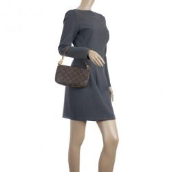 Pre Owned Louis Vuitton Monogram Canvas Pochette Accessoires