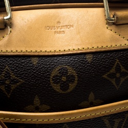 مملوكة مسبقًا حقيبة لوي فيتون دوفيل كانفاس مونوغرامية