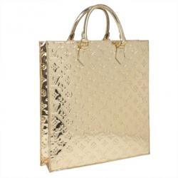 مملوكة مسبقًا Louis Vuitton Limited Edition Gold Monogram Miroir Sac Plat
