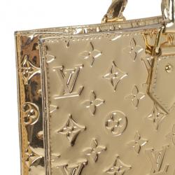 مملوكة مسبقًا Louis Vuitton Limited Edition Gold Monogram Miroir Sac Plat