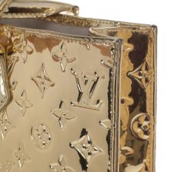 مملوكة مسبقًا Louis Vuitton Limited Edition Gold Monogram Miroir Sac Plat