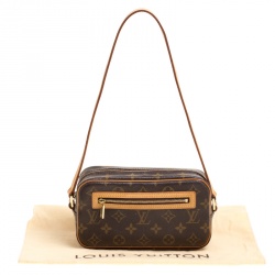 مملوكة مسبقًا Louis Vuitton Monogram Canvas Cite Pochette Bag