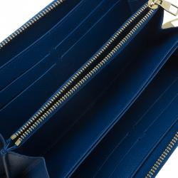 Pre Owned محفظة لوي فيتون فلايت باغز بانام زيبي إصدار محدود جلد أزرق طويلة.