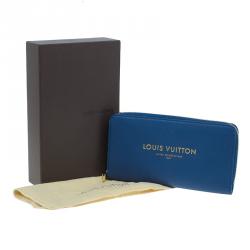 Pre Owned محفظة لوي فيتون فلايت باغز بانام زيبي إصدار محدود جلد أزرق طويلة.