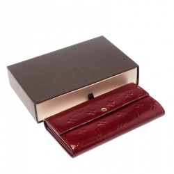 Louis Vuitton Rouge Grenadine Monogram Vernis Sarah Wallet