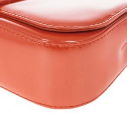 مملوكة مسبقًا Louis Vuitton Orange Patent Leather Sobe Clutch