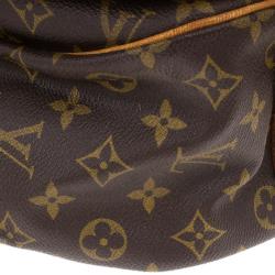 Pre Owned Louis Vuitton Monogram Canvas Saumur 43