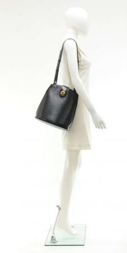 مملوكة مسبقًا حقيبة لوي فيتون كلوني جلد أيبي أسود