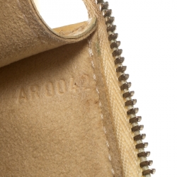 Pre Owned حقيبة إكسسوارات صغيرة لوي فيتون جلد أيبي صفراء