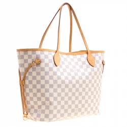 مملوكة مسبق�ًا حقيبة لوي فيتون نيفرفول كانفاس مونوغرامي MM