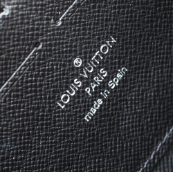 مملوكة مسبقًا محفظة لوي فيتون بسحاب جلد إيبي إلكتريك سوداء