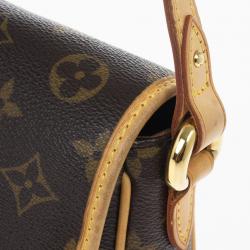 Pre Owned Louis Vuitton Tikal PM Monogram Canvas Shoulder Pochette Bag