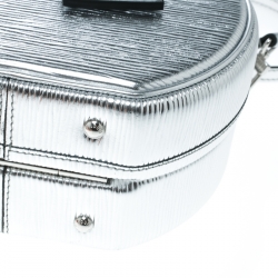 مملوكة مسبقًا Louis Vuitton Silver Epi Leather Petite Boite Chapeau Bag