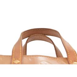 مملوكة مسبقًا Louis Vuitton Noisette Monogram Vernis Reade PM Bag