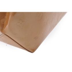 مملوكة مسبقًا Louis Vuitton Noisette Monogram Vernis Reade PM Bag