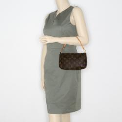 Pre Owned Louis Vuitton Monogram Canvas Pochette Accessoires