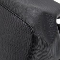 مملوكة مسبقًا Louis Vuitton Noir Epi Leather Noe Bag