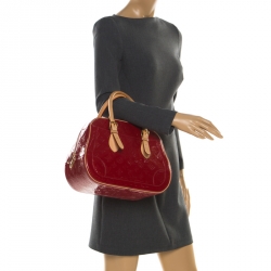 Pre Owned Louis Vuitton Pomme D’amour Vernis Summit Drive Bag