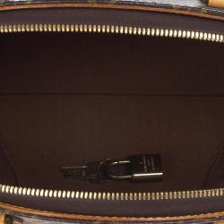 مملوكة مسبقًا Louis Vuitton Vintage Monogram Canvas Ellipse PM