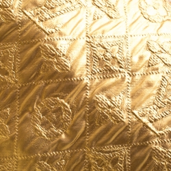 مملوكة مسبقًا Louis Vuitton Gold Monogram Cowhide Leather Limelight Clutch GM