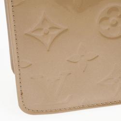 مملوكة مسبقًا Louis Vuitton Beige Monogram Vernis Lexington Pochette Bag