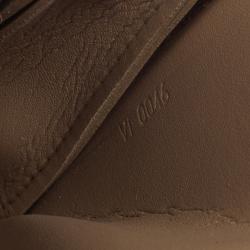 مملوكة مسبقًا Louis Vuitton Beige Monogram Vernis Lexington Pochette Bag