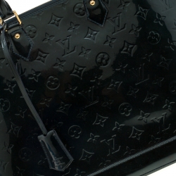 مملوكة مسبقًا Louis Vuitton Blue Nuit Monogram Vernis Alma GM Bag