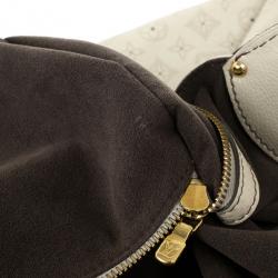 Pre Owned Louis Vuitton Ivory Mahina Leather XL Hobo