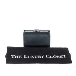 مملوكة مسبقًا Louis Vuitton Blue Monogram Vernis Leather French Purse