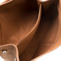 مملوكة مسبقًا Louis Vuitton Tan Leather Lockme II Bag